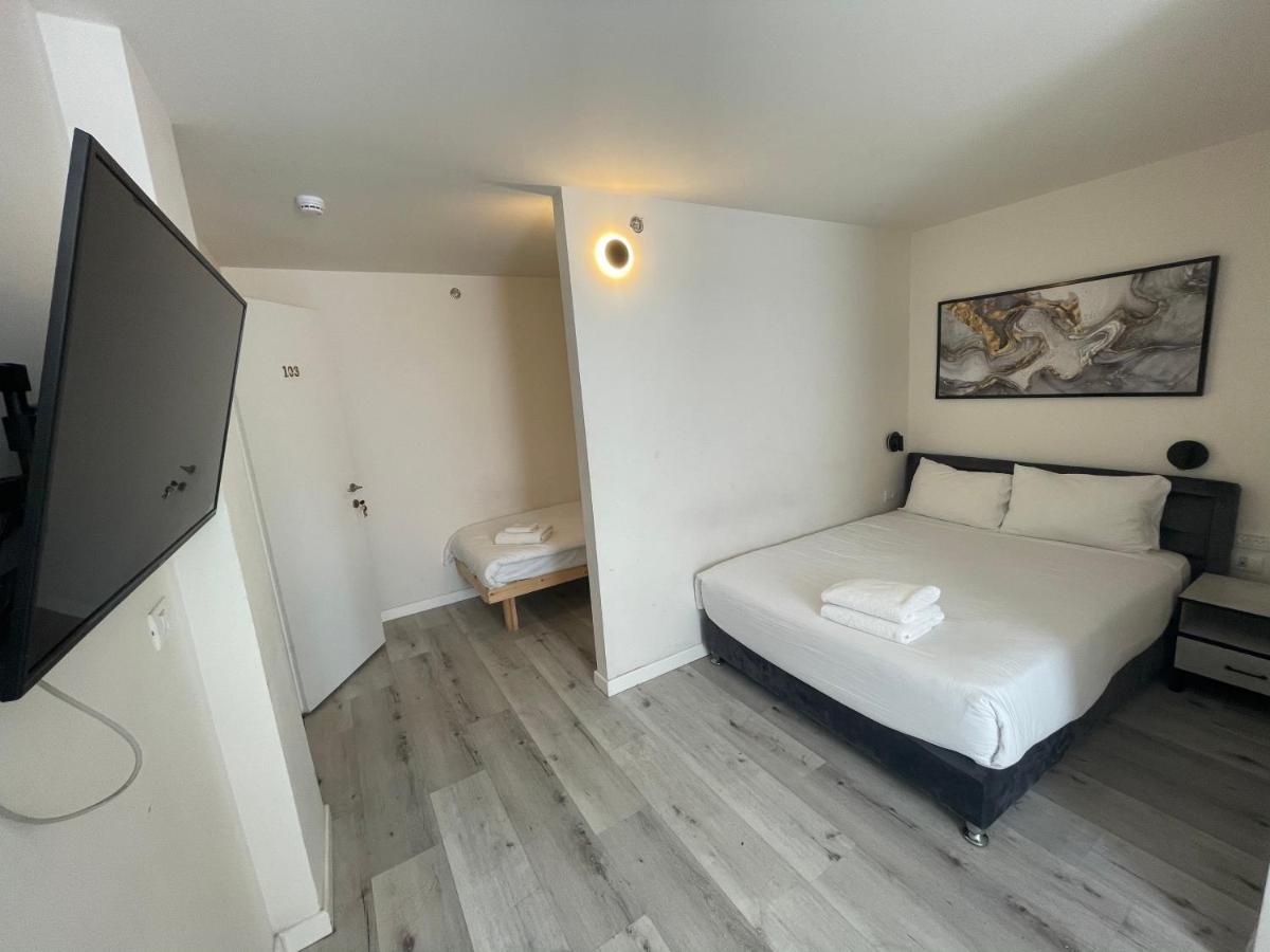 Hermitage Hotel Bat Yam Exterior foto